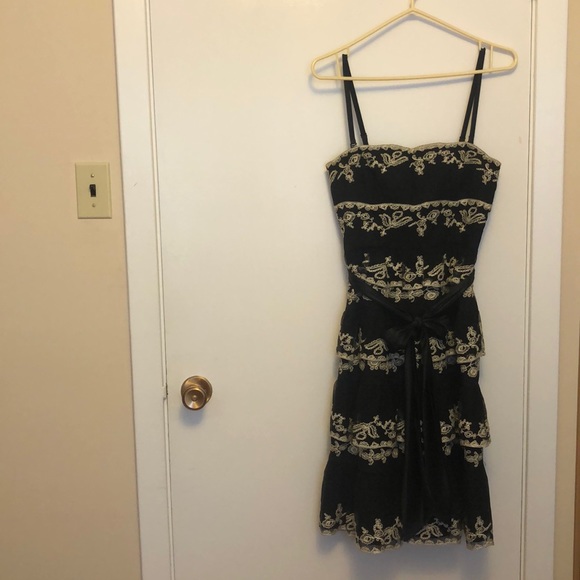 BCBG lace dress - Picture 4 of 11